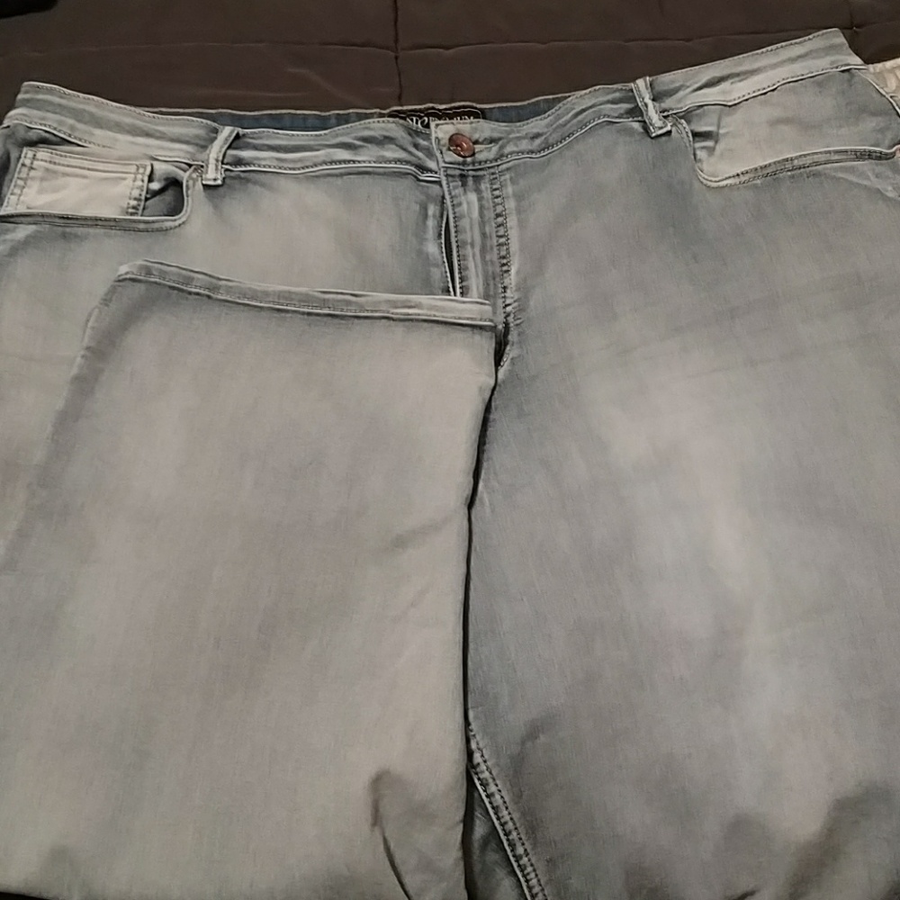 Capris - Picture 2 of 2
